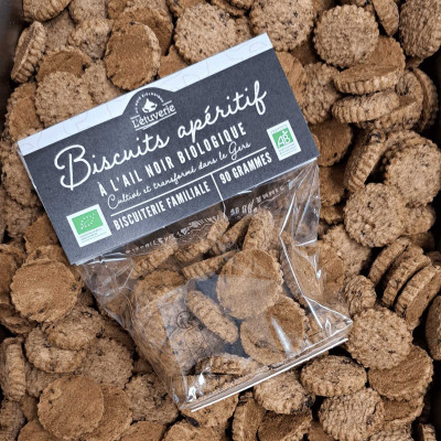 Biscuits apéritif à l’ail noir bio - L'Étuverie